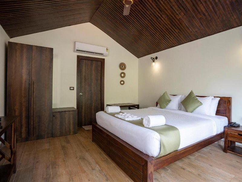Stone Wood Premier Gokarna Hotel Gokarna  Ngoại thất bức ảnh