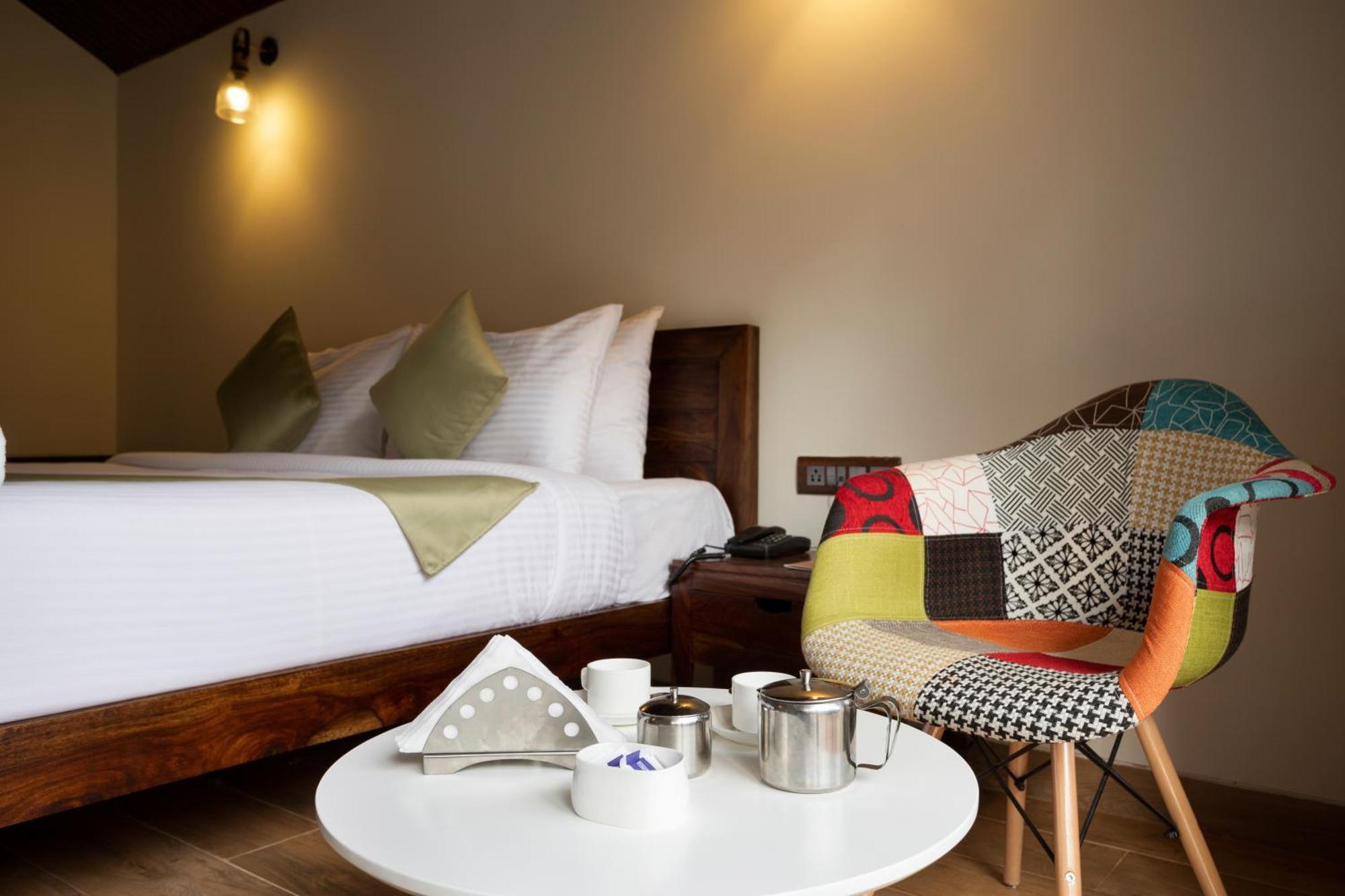 Stone Wood Premier Gokarna Hotel Gokarna  Ngoại thất bức ảnh