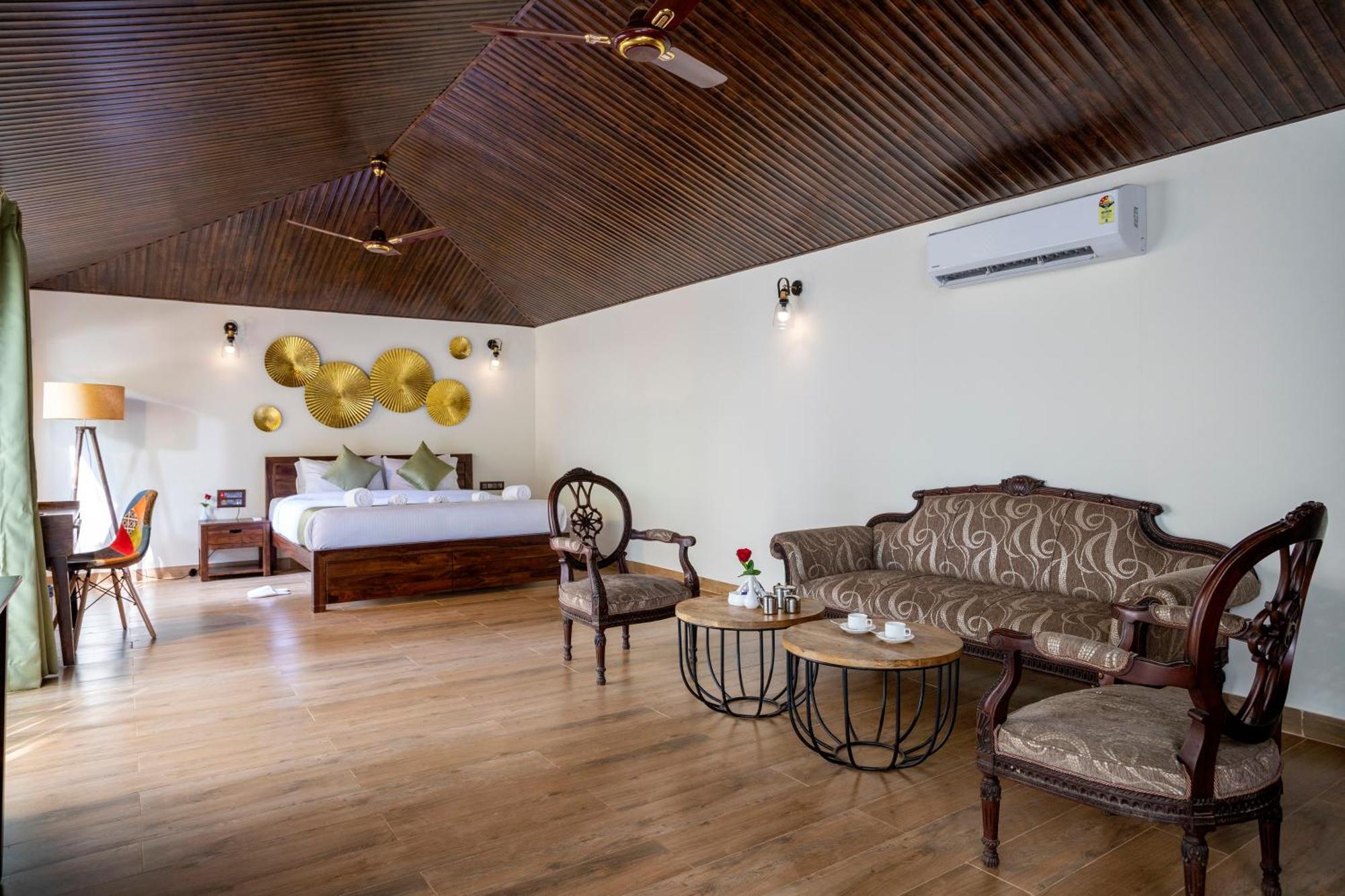 Stone Wood Premier Gokarna Hotel Gokarna  Ngoại thất bức ảnh