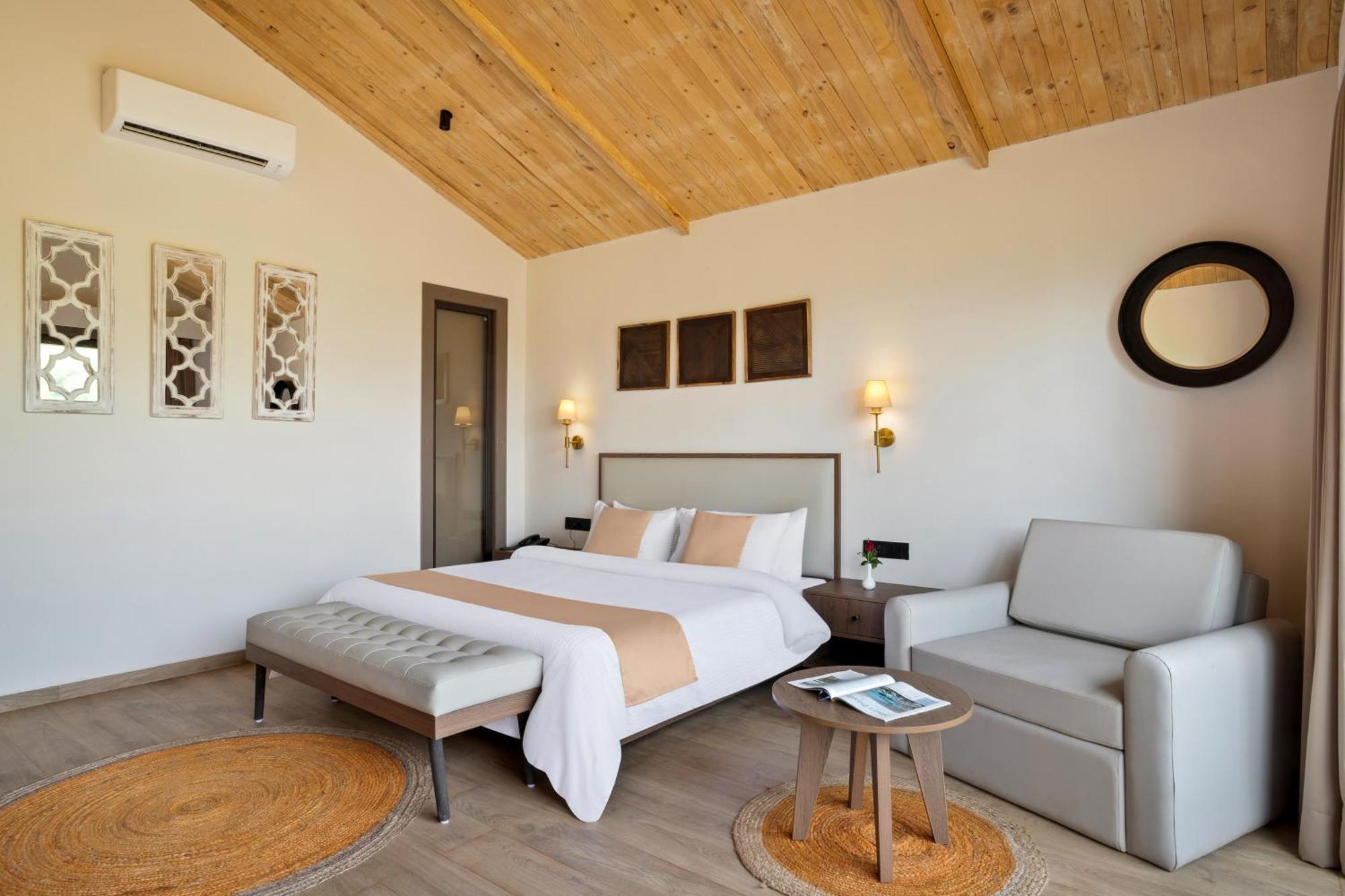 Stone Wood Premier Gokarna Hotel Gokarna  Ngoại thất bức ảnh