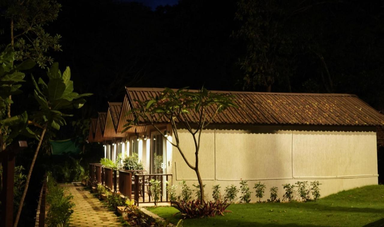 Stone Wood Premier Gokarna Hotel Gokarna  Ngoại thất bức ảnh