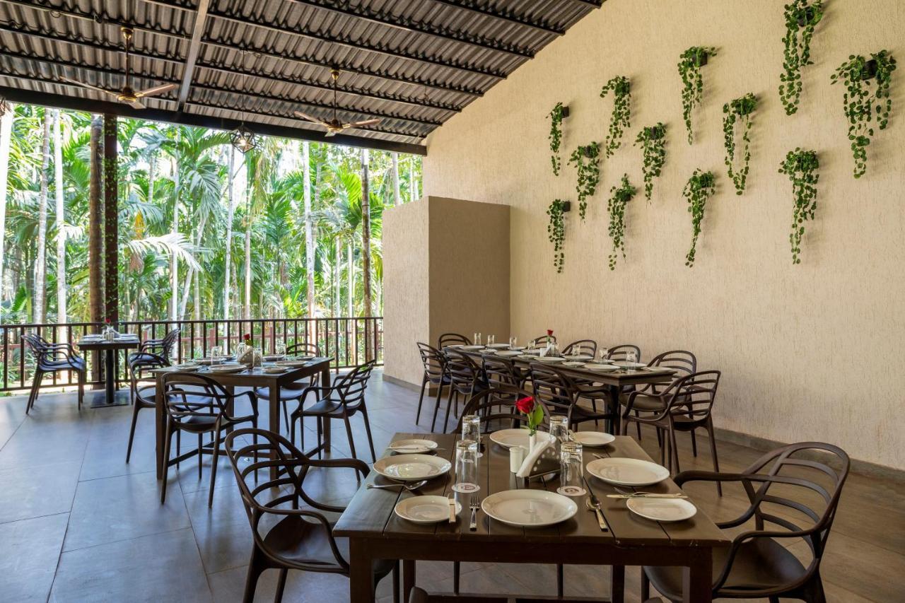 Stone Wood Premier Gokarna Hotel Gokarna  Ngoại thất bức ảnh