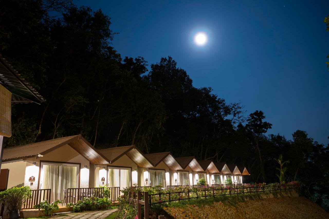 Stone Wood Premier Gokarna Hotel Gokarna  Ngoại thất bức ảnh